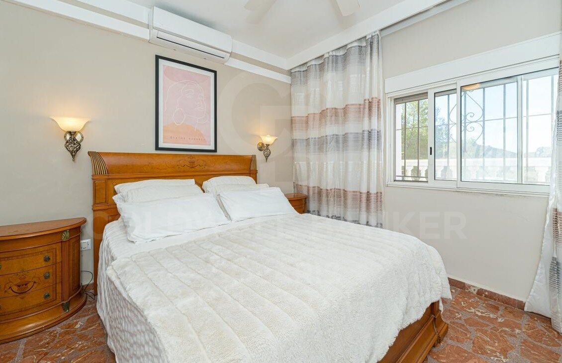 Villa de ensueño en Moraira con licencia turística y vistas panorámicas - exclusiva oportunidad de inversión y estilo de vida