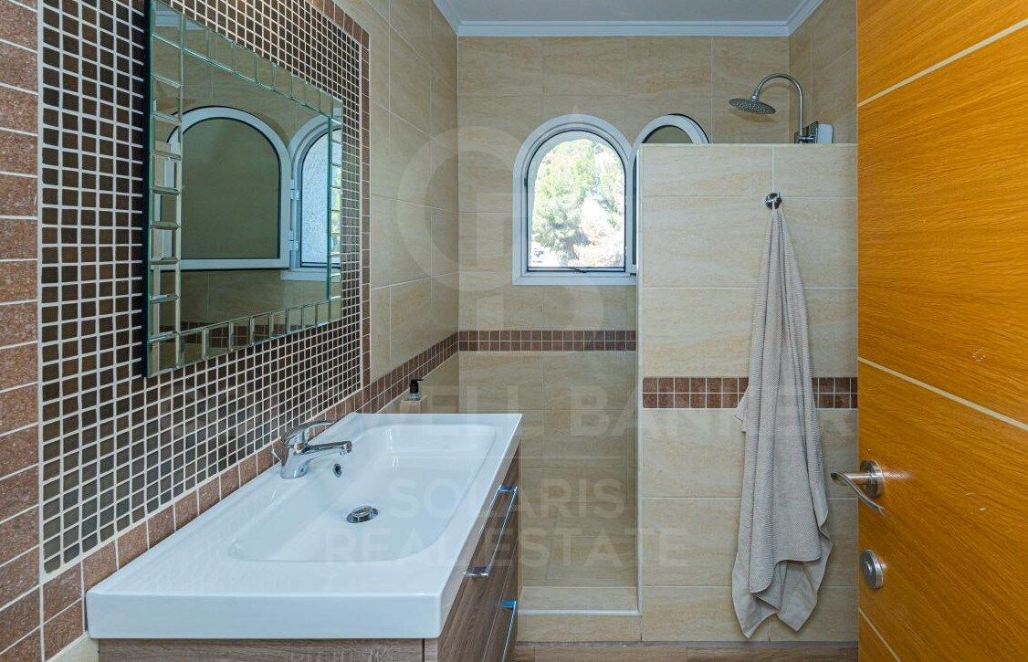 Villa de ensueño en Moraira con licencia turística y vistas panorámicas - exclusiva oportunidad de inversión y estilo de vida