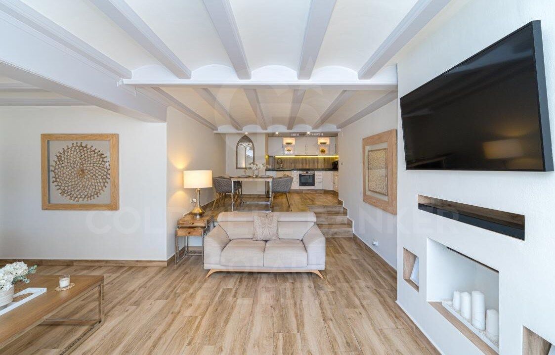 Villa de ensueño en Moraira con licencia turística y vistas panorámicas - exclusiva oportunidad de inversión y estilo de vida