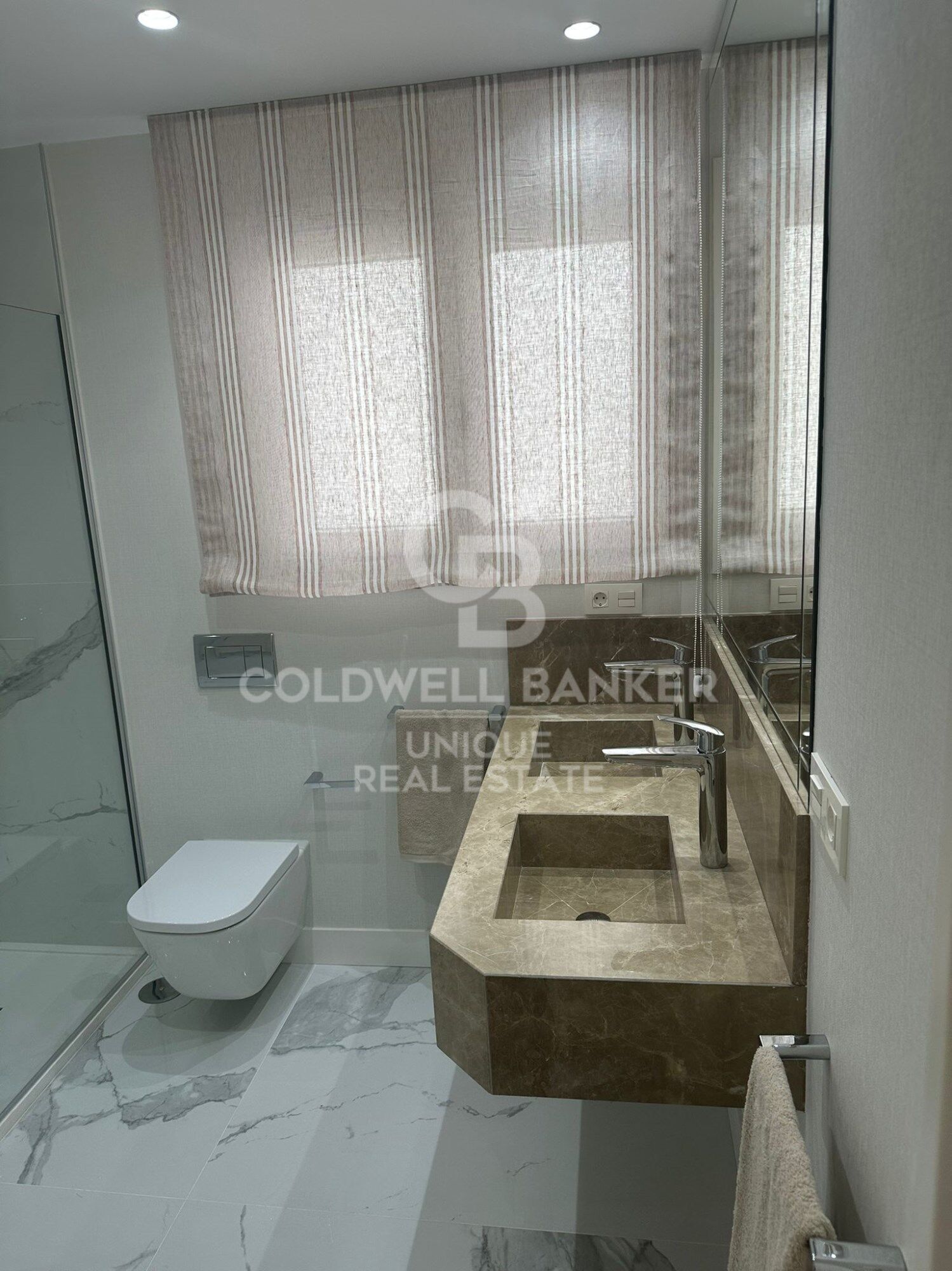 Exclusivo piso de 4 habitaciones y terraza en el Barrio Salamanca