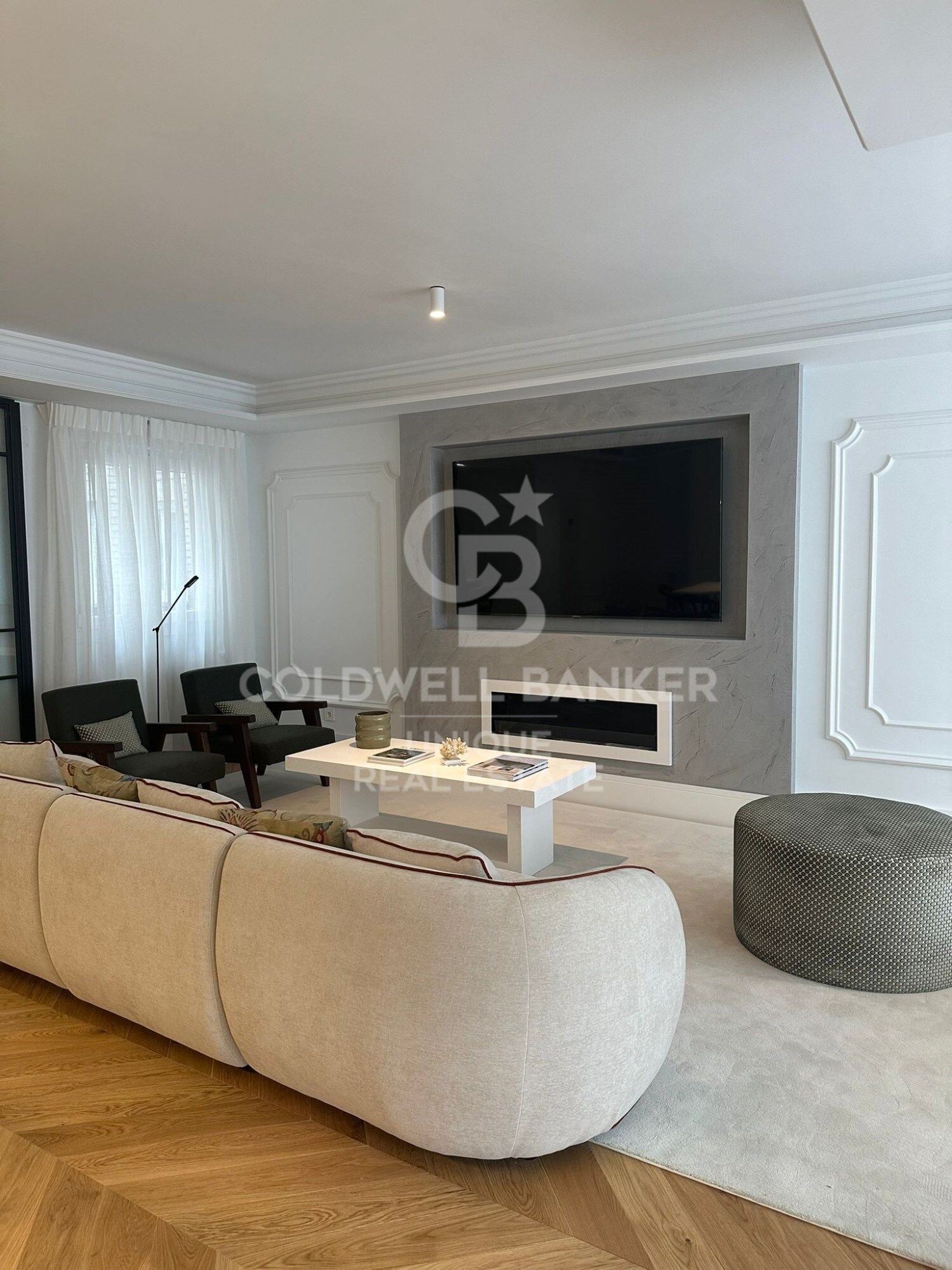 Exclusive 4-bedroom flat with terrace in the Salamanca neighbourhood