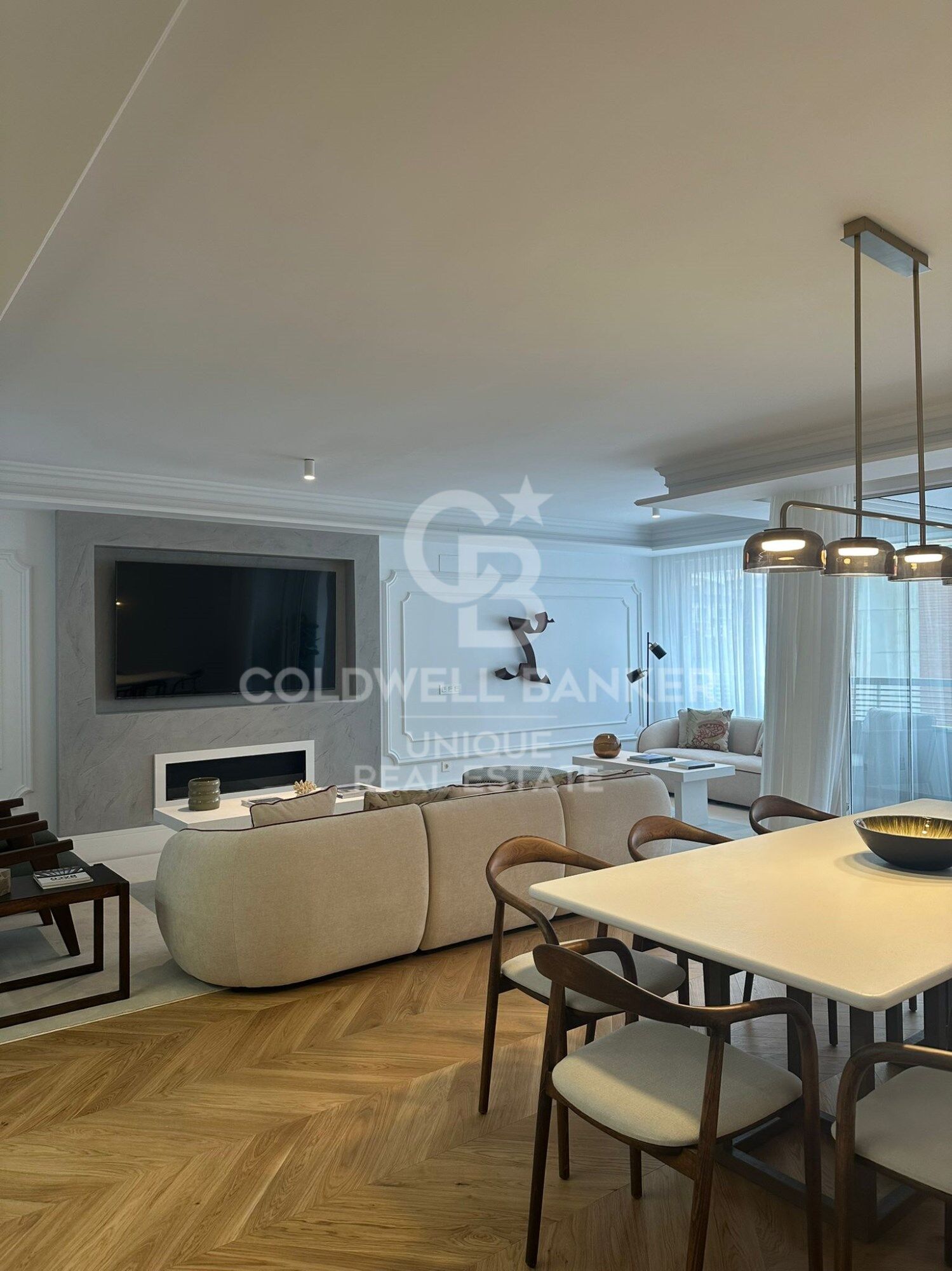 Exclusivo piso de 4 habitaciones y terraza en el Barrio Salamanca