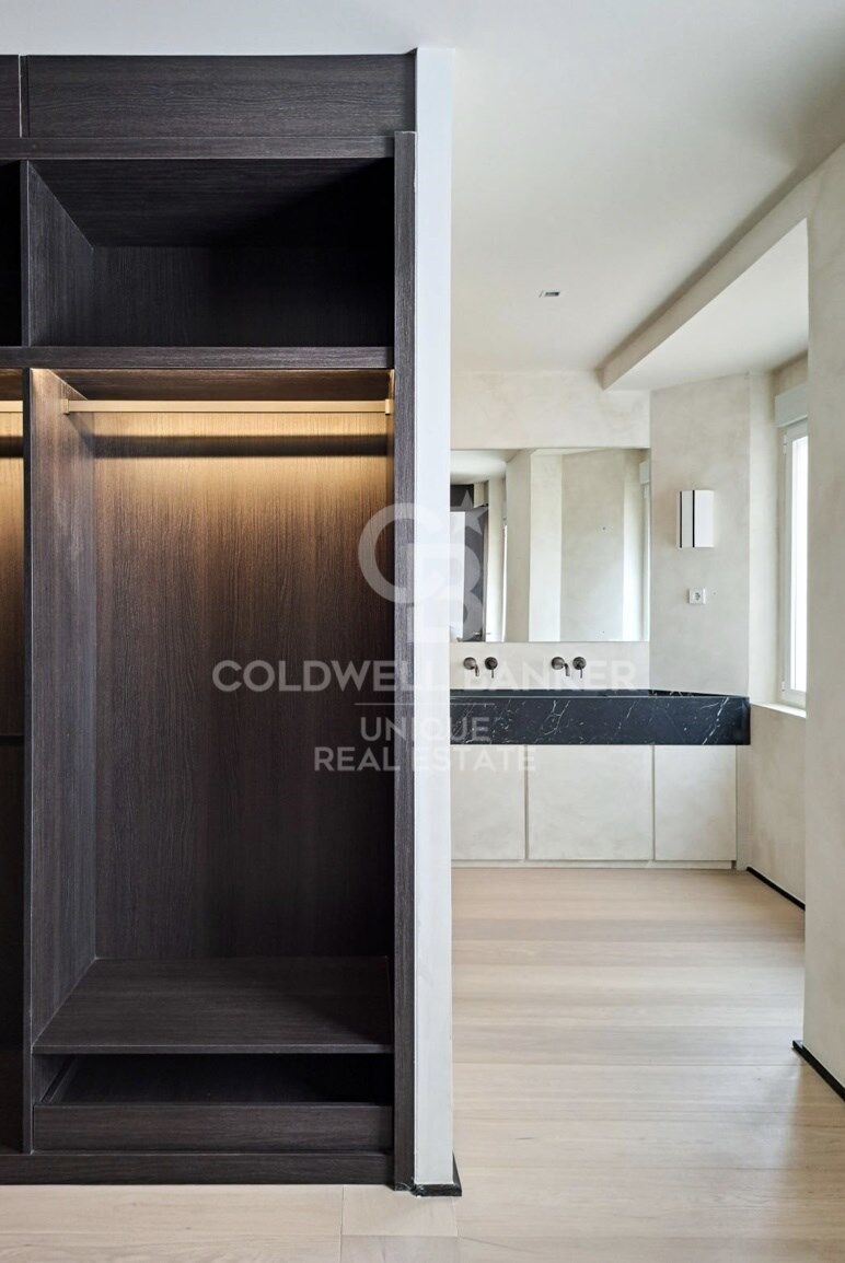 Exclusive brand new flat with 4 bedrooms and terrace in Almagro, Madrid