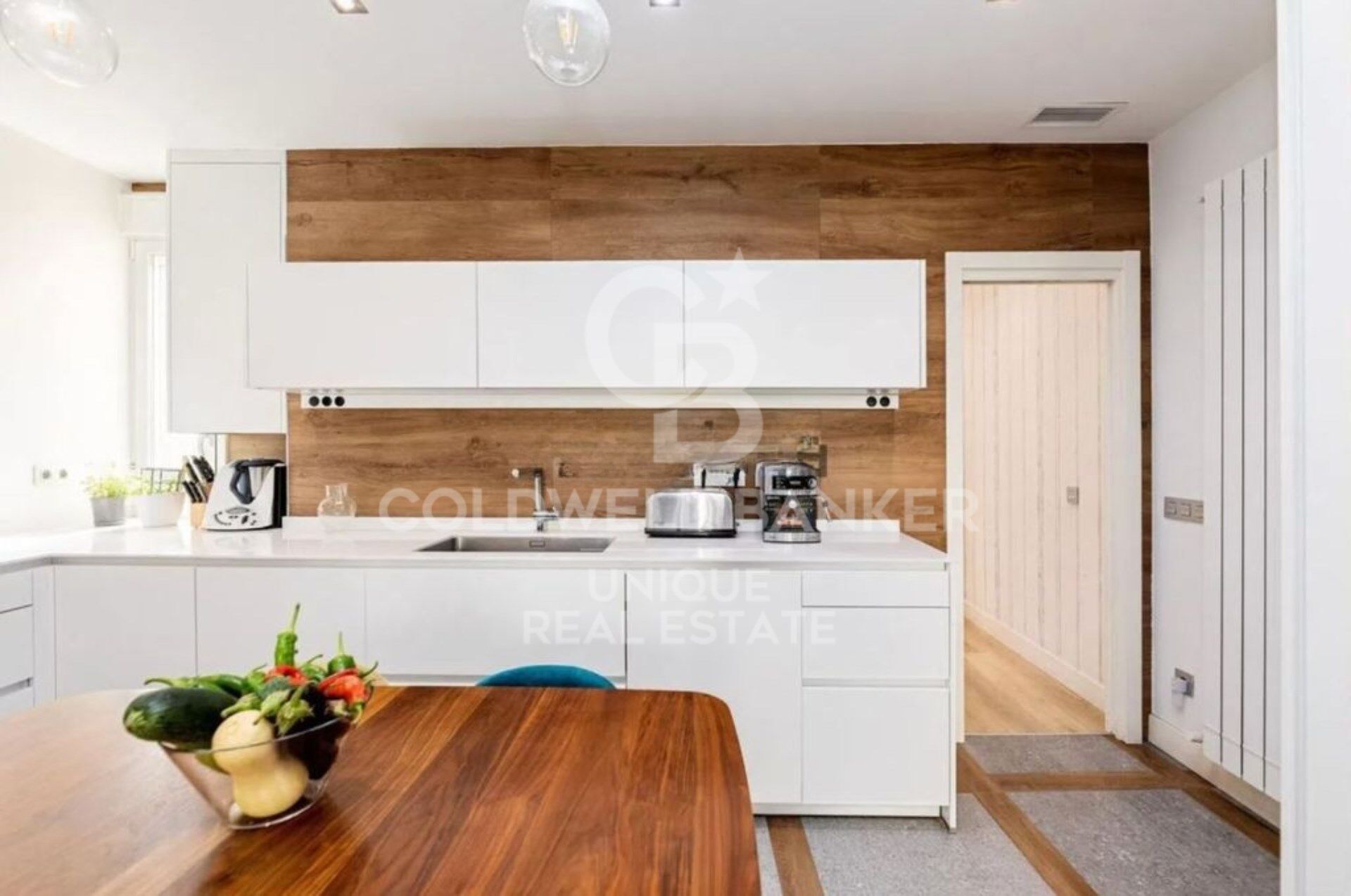 Piso exterior con terraza y 3 habitaciones en Goya, Madrid