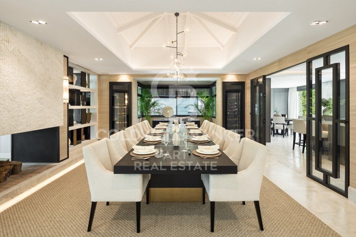 Stunning Frontline Golf Villa in the Heart of Nueva Andalucía, Marbella