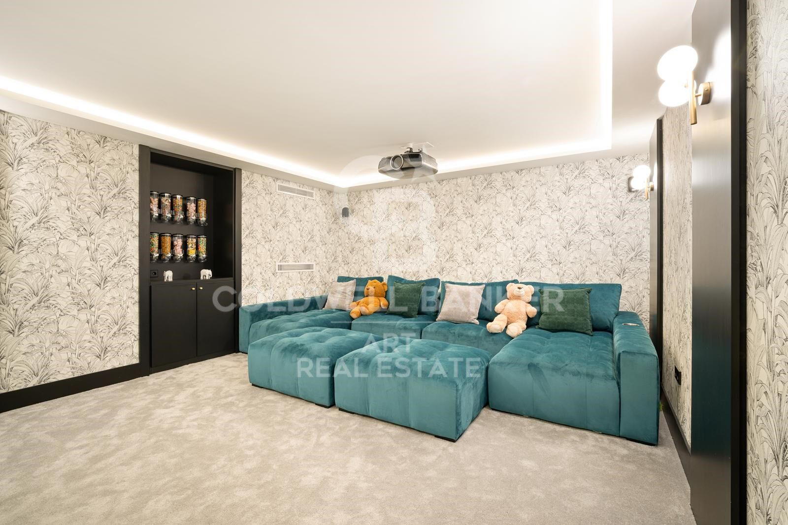 Außergewöhnliche zeitgenössische Villa mit Panoramablick auf Las Brisas Golf in Nueva Andalucía, Marbella