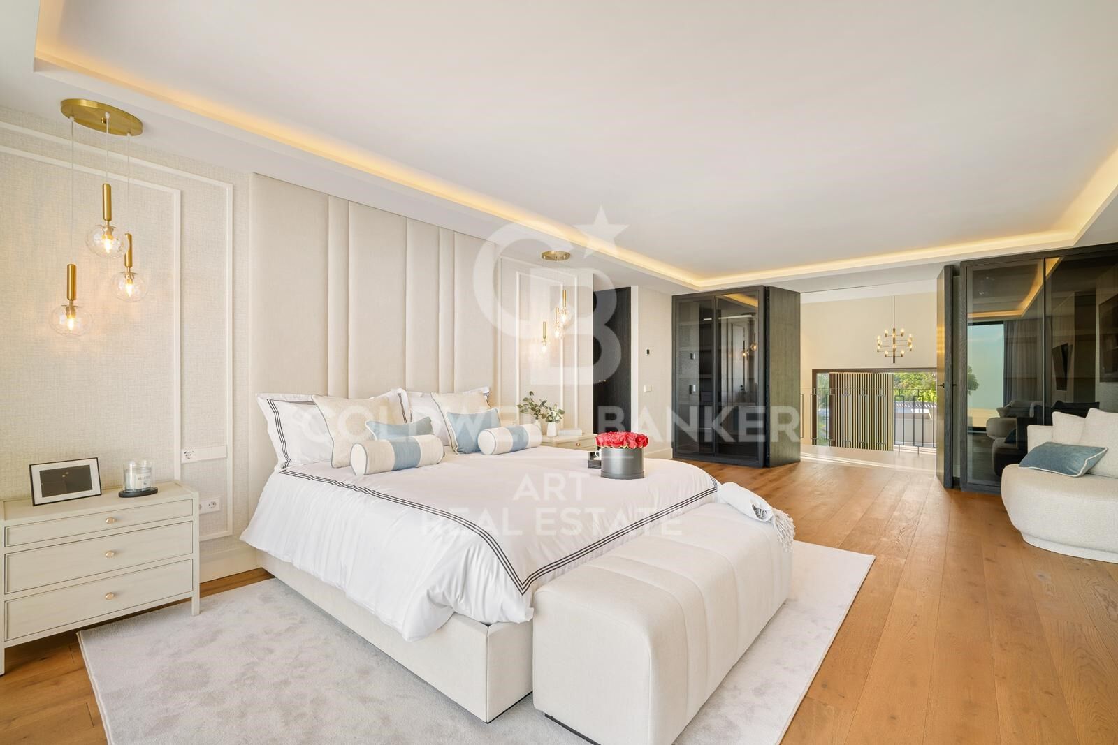 Außergewöhnliche zeitgenössische Villa mit Panoramablick auf Las Brisas Golf in Nueva Andalucía, Marbella