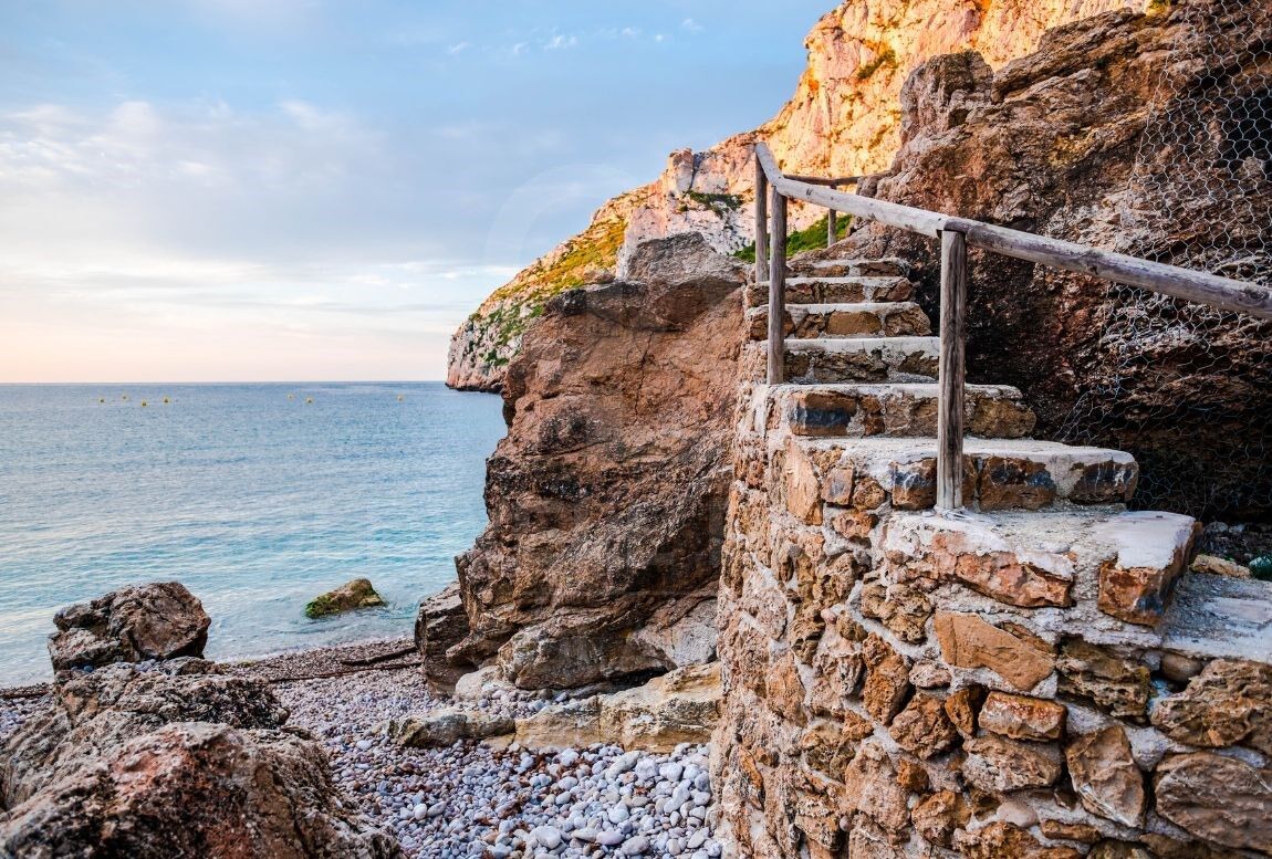 Plot with views and charm in Castellans - 1,000 m² for your dream project