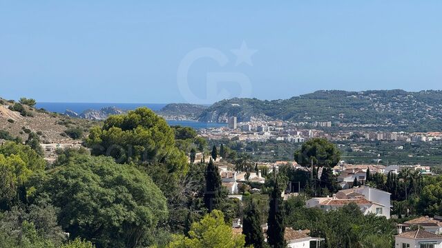 Plot with views and charm in Castellans - 1,000 m² for your dream project