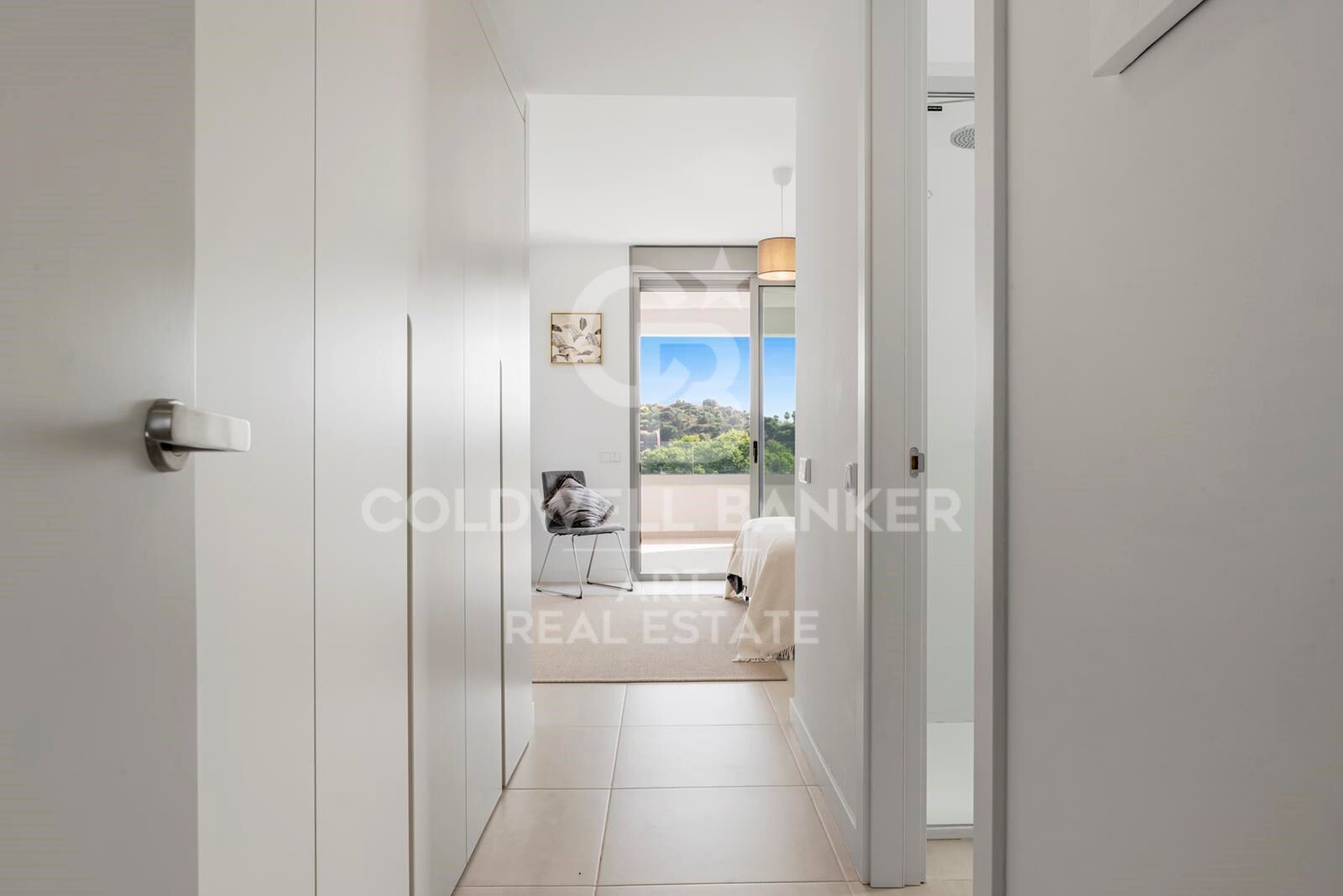 Ático moderno y espacioso en Vanian Green Village - Urb. Selwo, Estepona