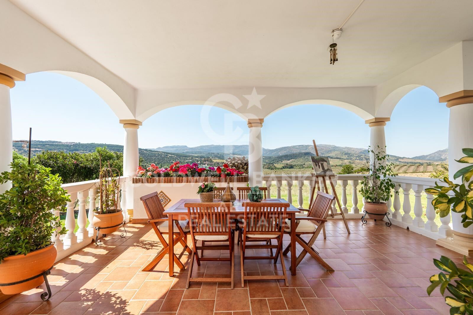 Domaine élégant avec caractère architectural dans les collines de Ronda