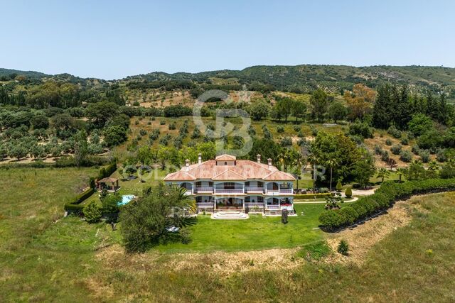 Elegant country estate with architectural character in the hills of Ronda