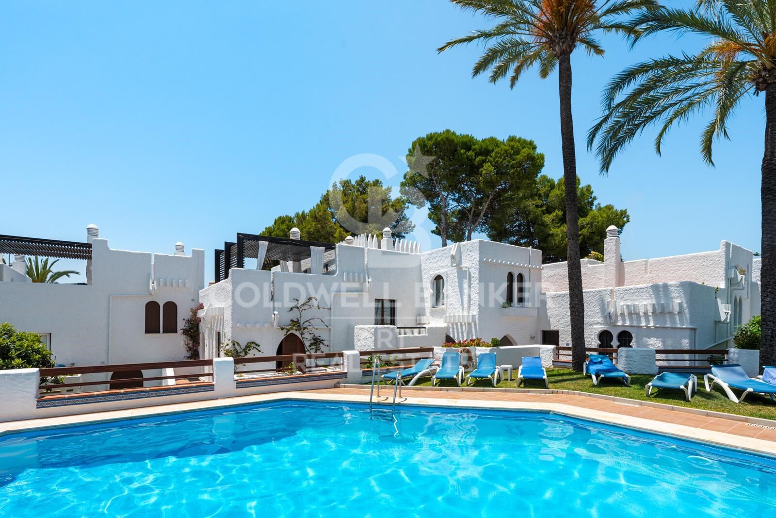 Penthouse duplex élégant à Atalaya de Río Verde, Nueva Andalucía, Marbella