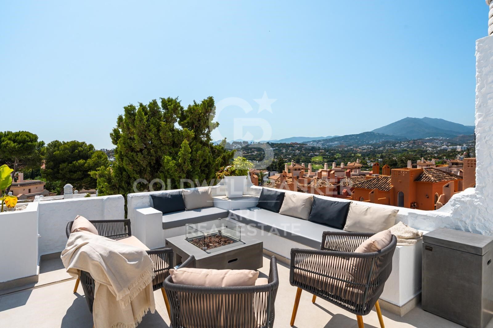 Penthouse duplex élégant à Atalaya de Río Verde, Nueva Andalucía, Marbella