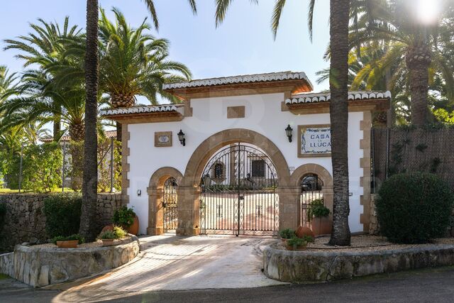 Villa La Lluca - Außergewöhnliche Villa im mediterranen Stil in La Lluca, Jávea