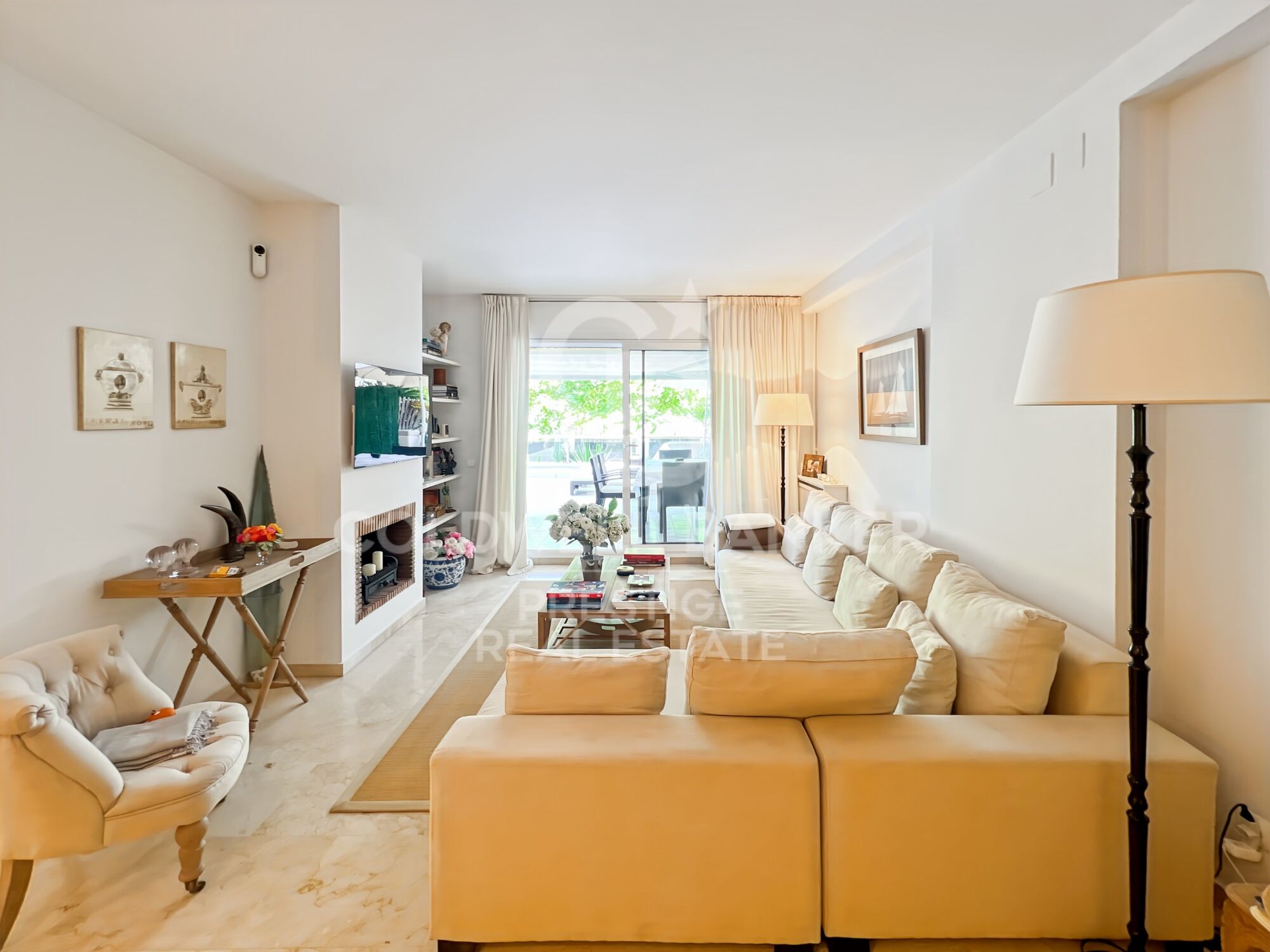 Renovated Apartment with Terrace and Parking in El Vinyet, Sitges