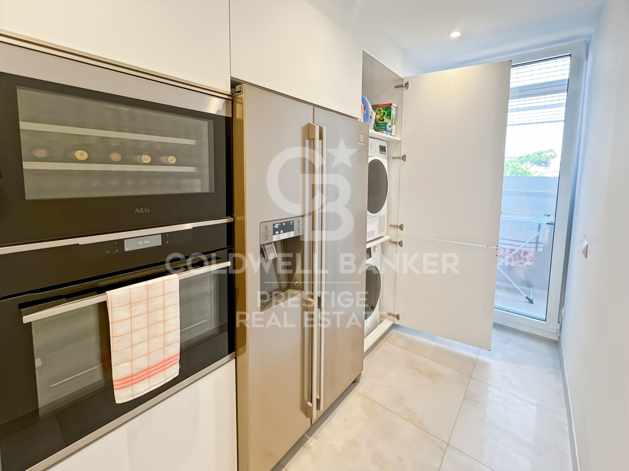 Renovierte Wohnung mit Terrasse und Parkplatz in El Vinyet, Sitges