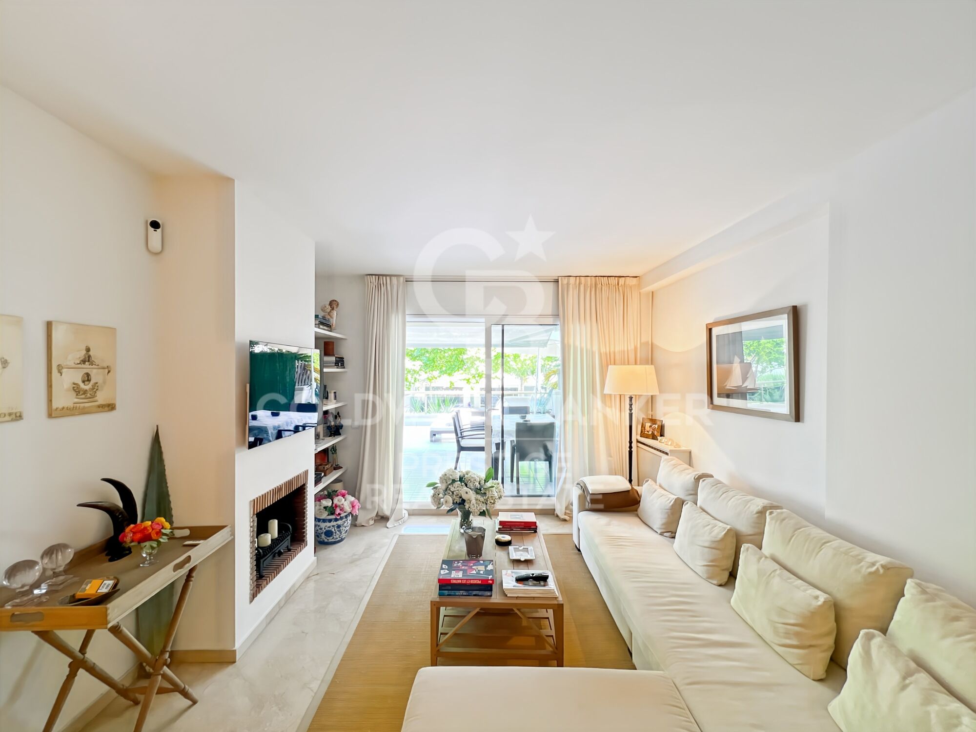 Appartement rénové avec terrasse et parking à El Vinyet, Sitges