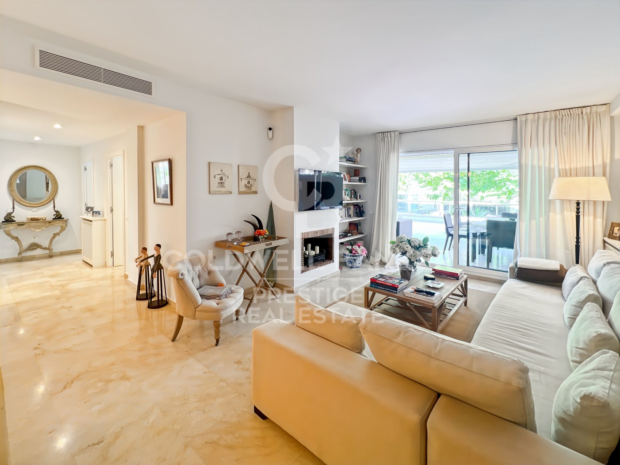 Appartement rénové avec terrasse et parking à El Vinyet, Sitges