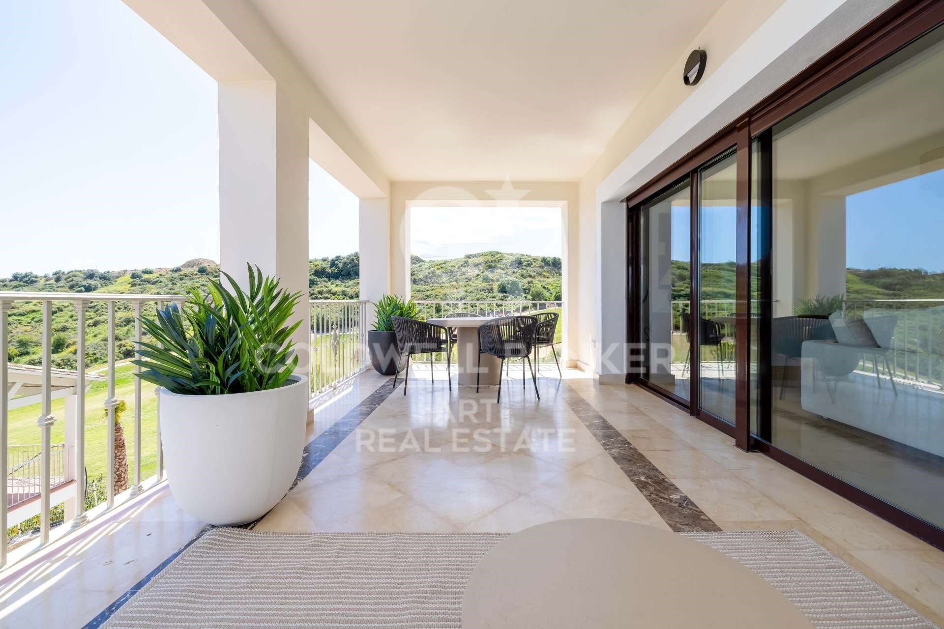 Residencial de casas adosadas con vistas al mar, Estepona