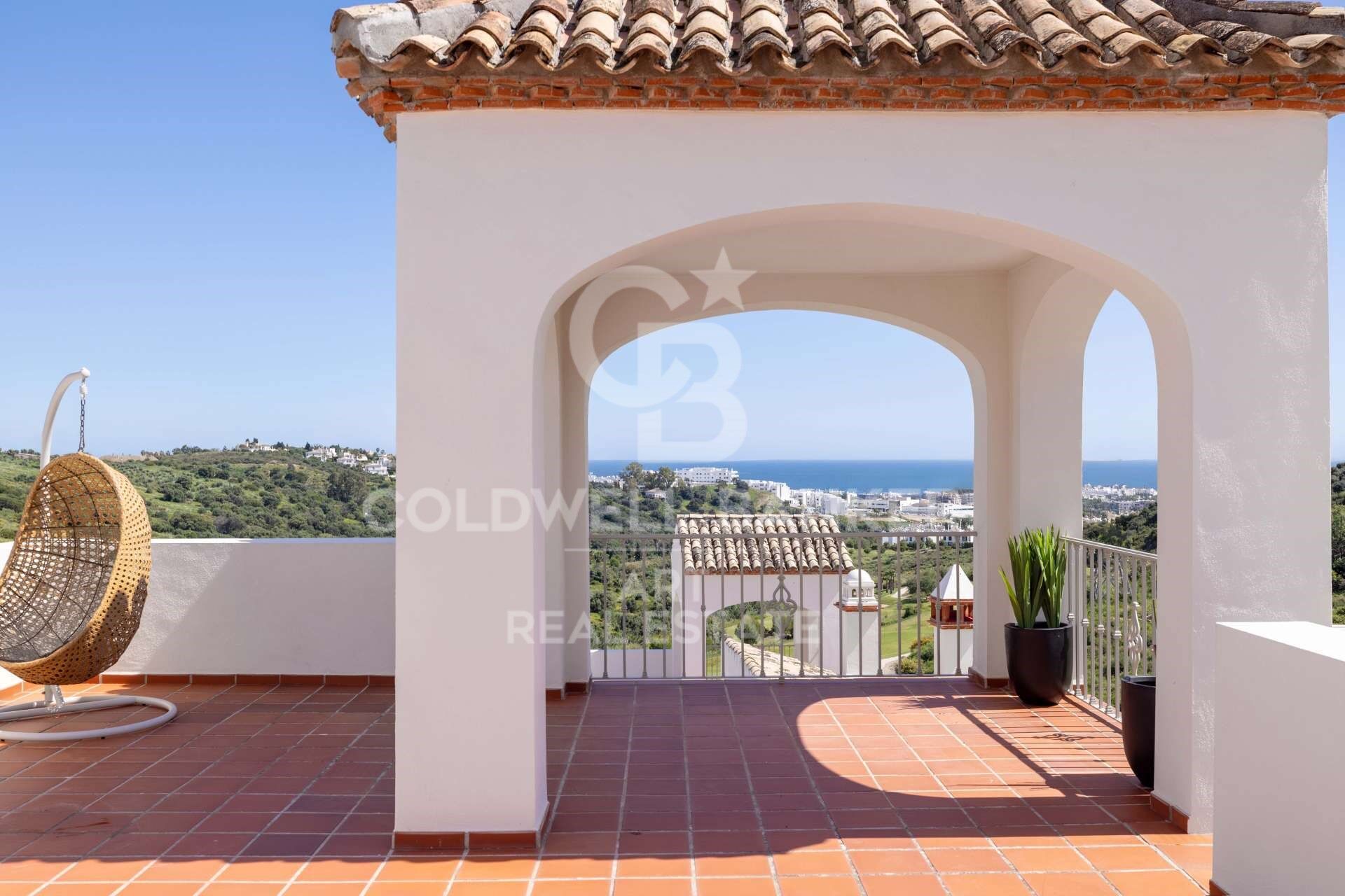 Residential development of townhouses with sea views, Estepona