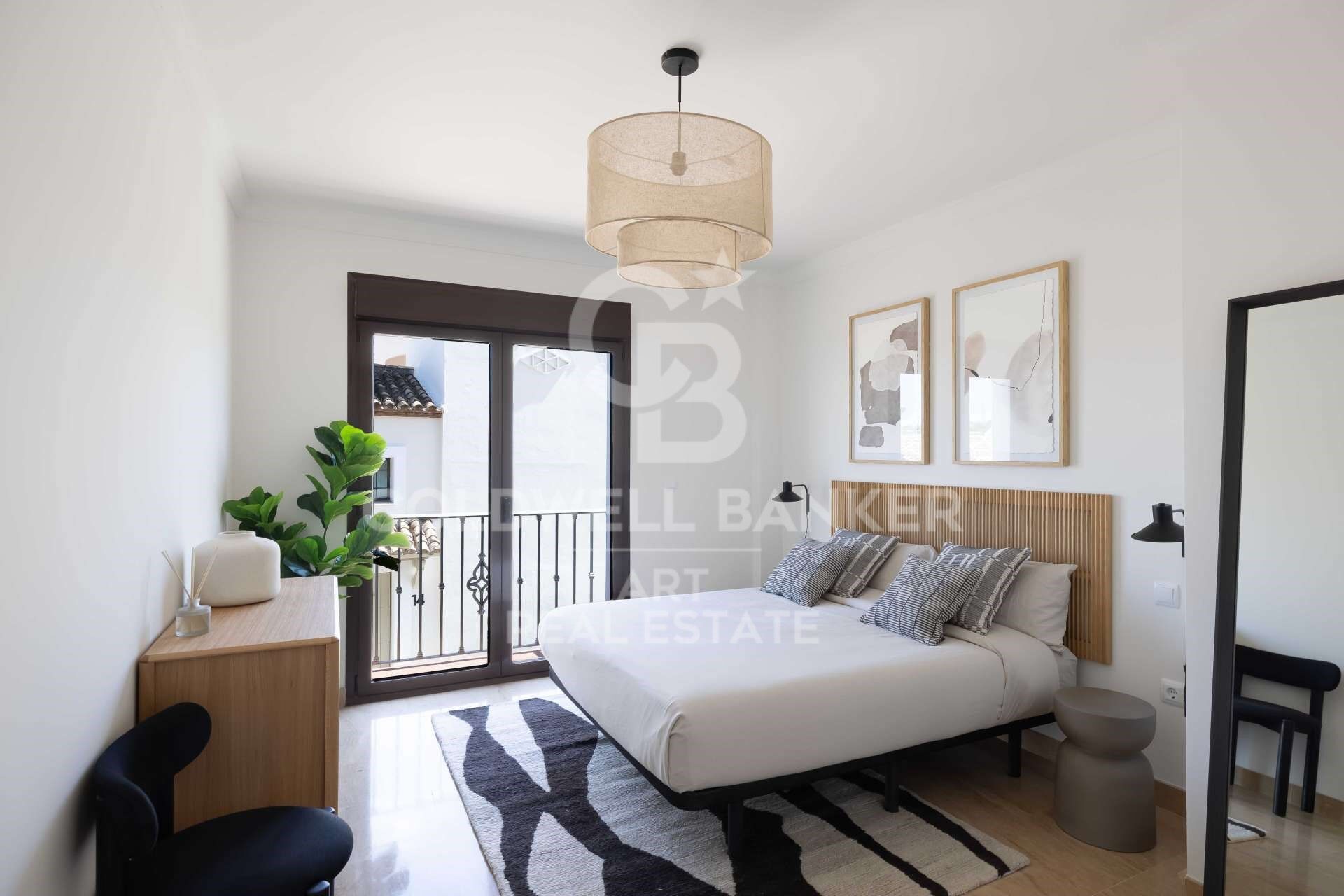 Residencial de casas adosadas con vistas al mar, Estepona