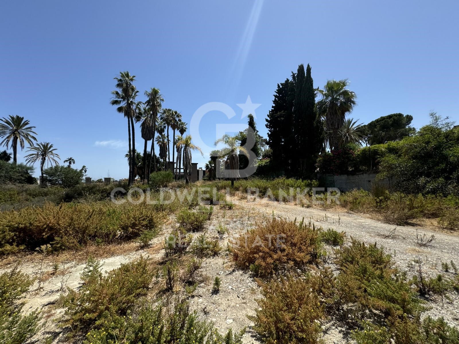 Last large plot in prestigious Atalaya de Río Verde, Nueva Andalucía, Marbella