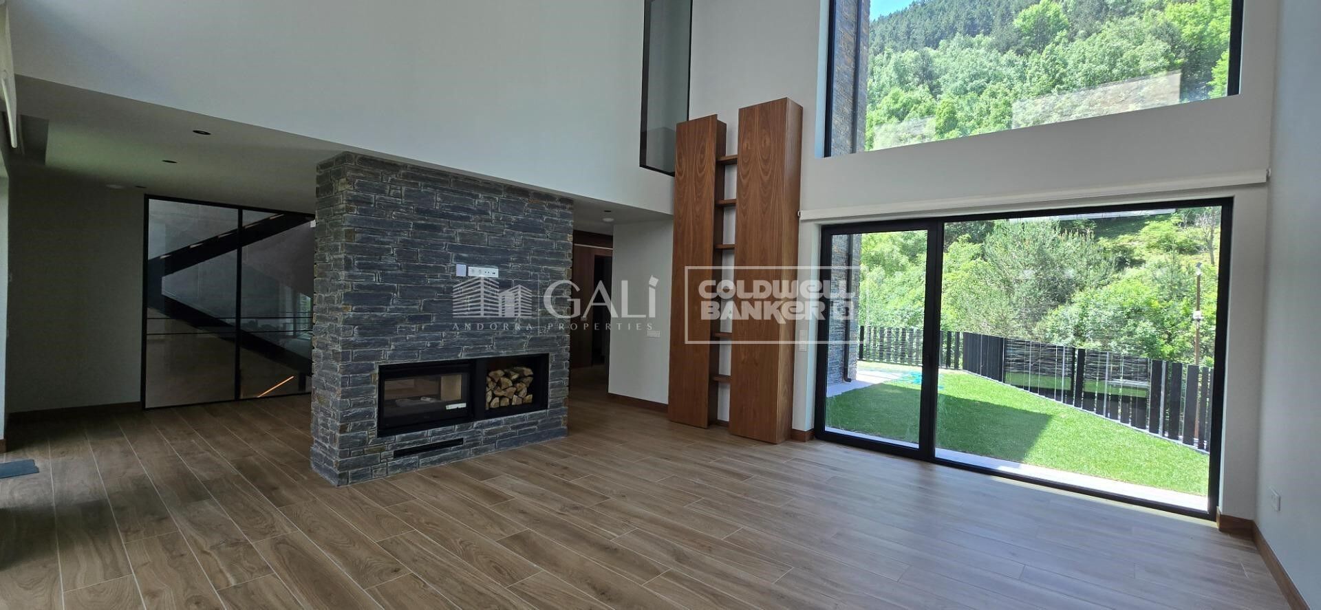 Town House 4 Bedrooms Sale La Massana