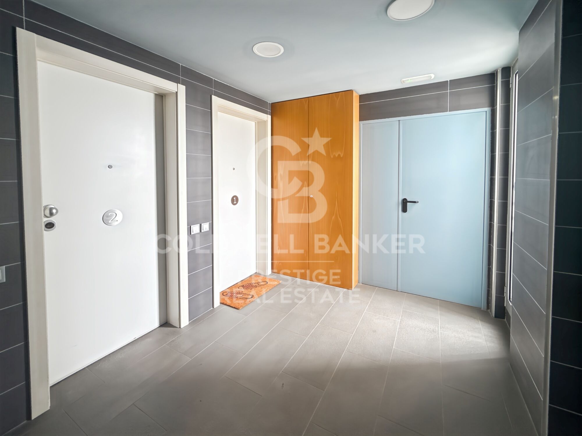 Renovated and Bright Flat for Sale in Barceloneta