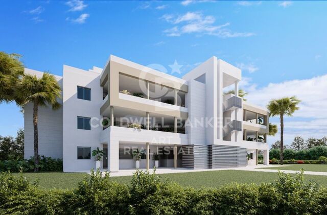 Residential complex of apartments and penthouses with golf course views in Mijas Costa