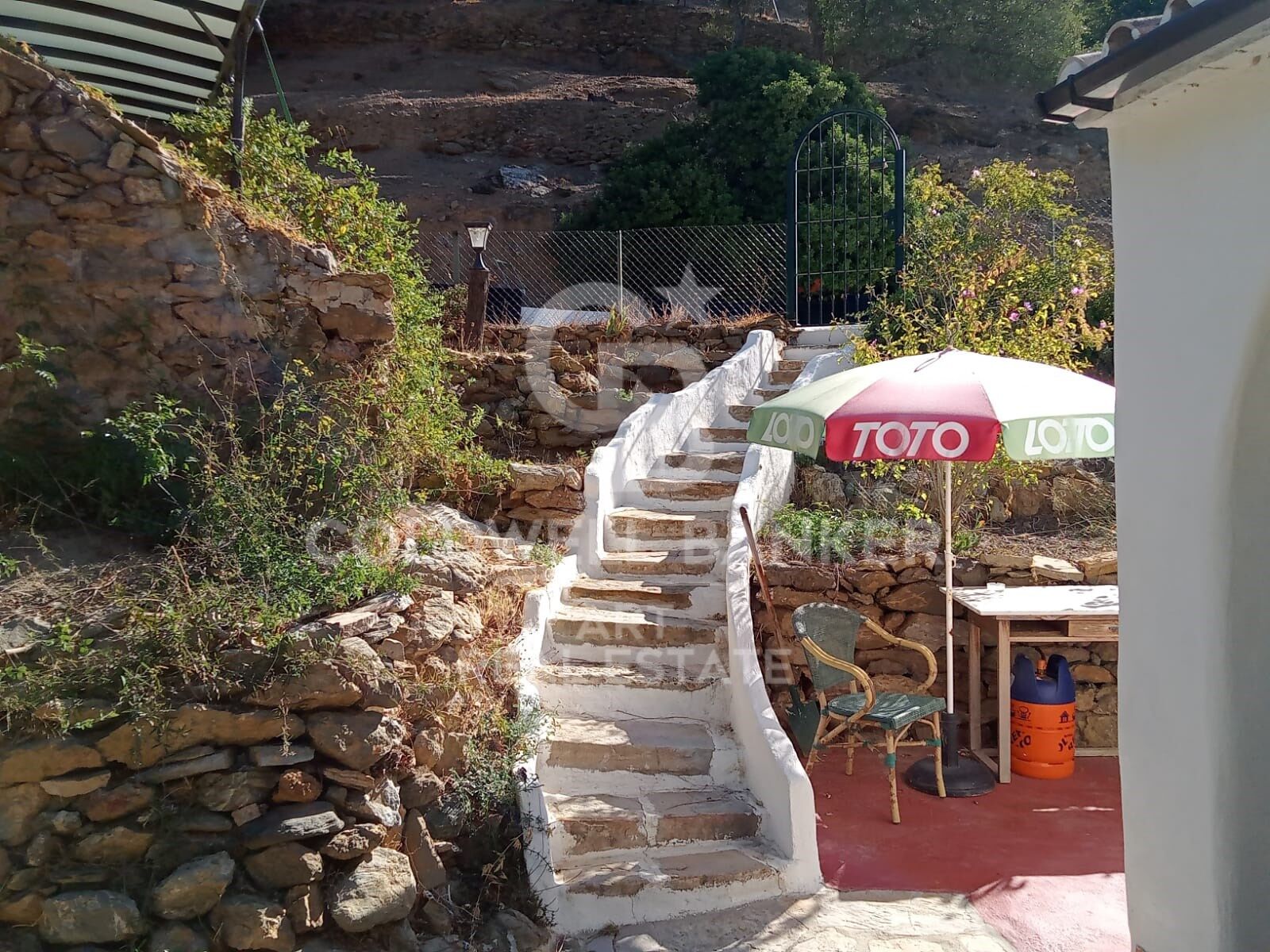 Charmante finca avec vue panoramique dans le calme de Casares