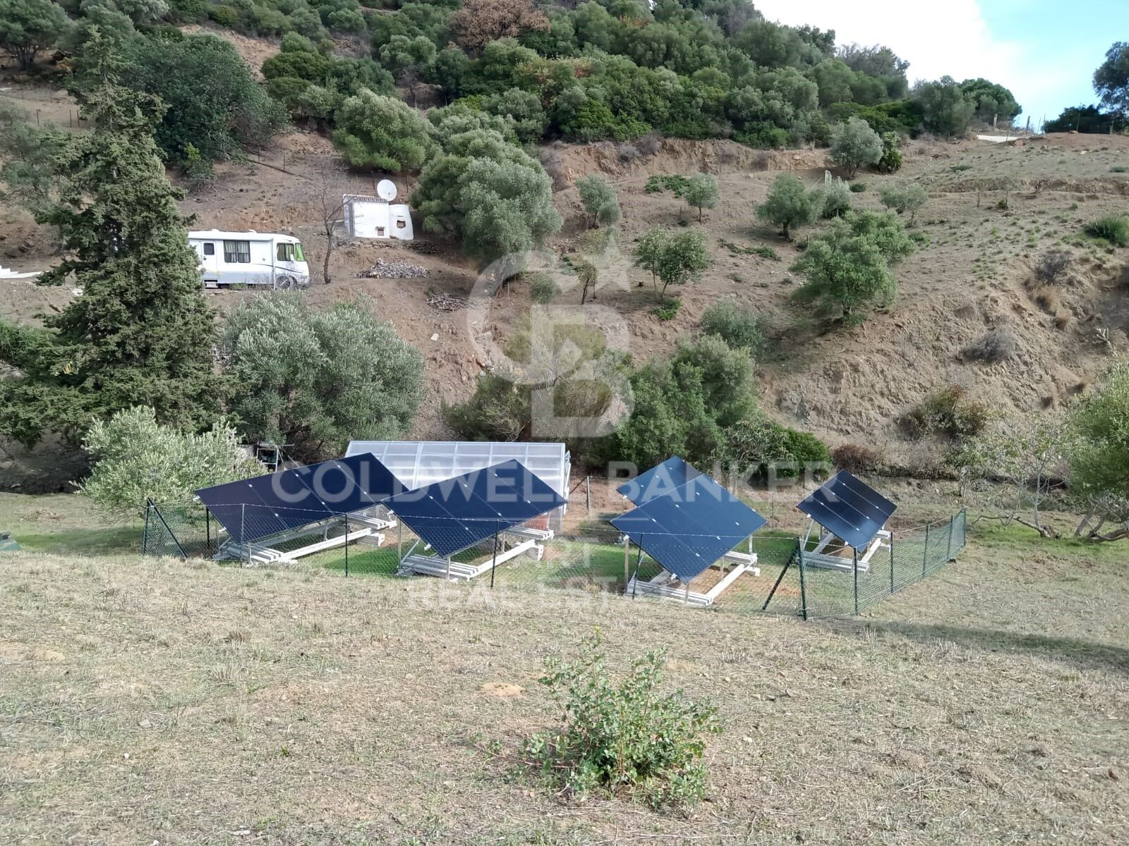 Charmante finca avec vue panoramique dans le calme de Casares