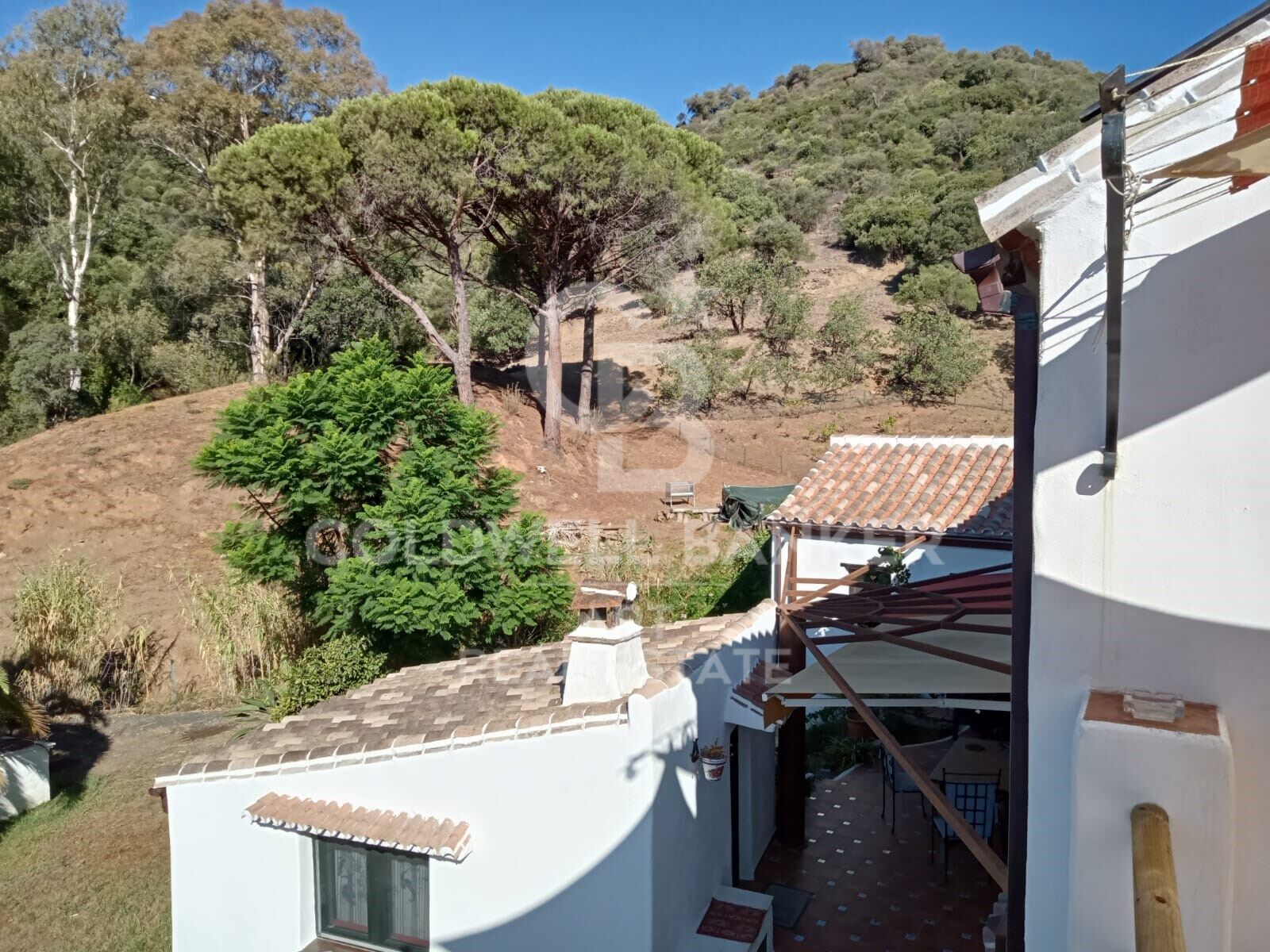 Charmante finca avec vue panoramique dans le calme de Casares
