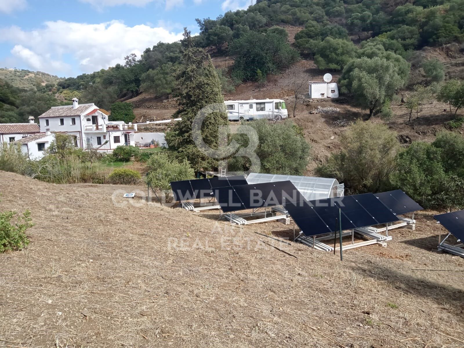 Charmante finca avec vue panoramique dans le calme de Casares