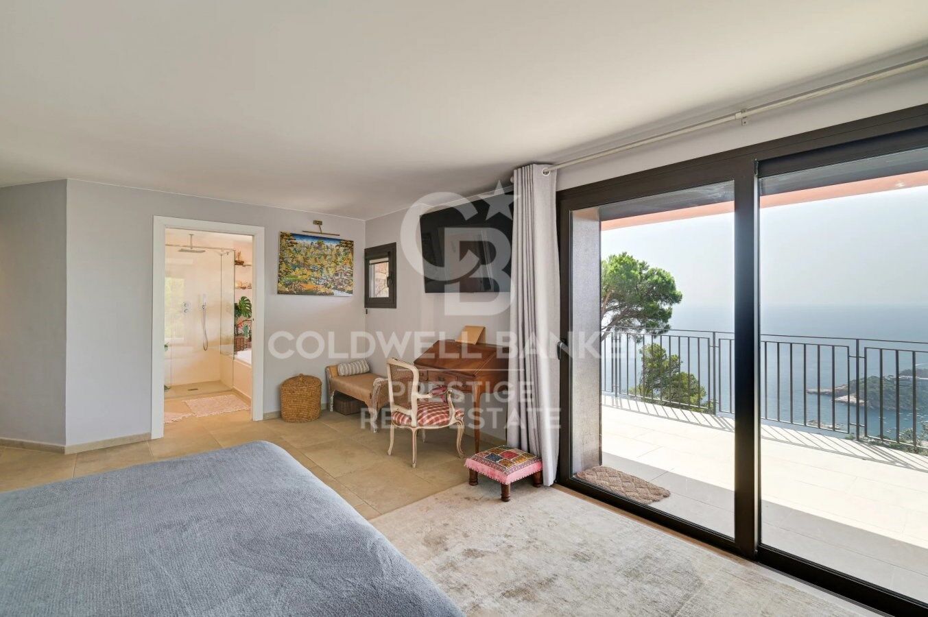 Luxury villa with panoramic sea views in Aiguablava