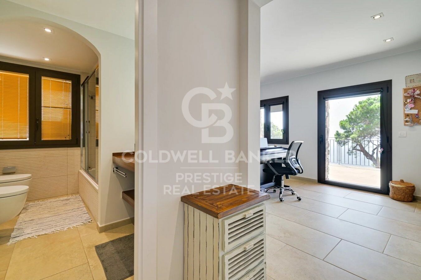 Luxury villa with panoramic sea views in Aiguablava