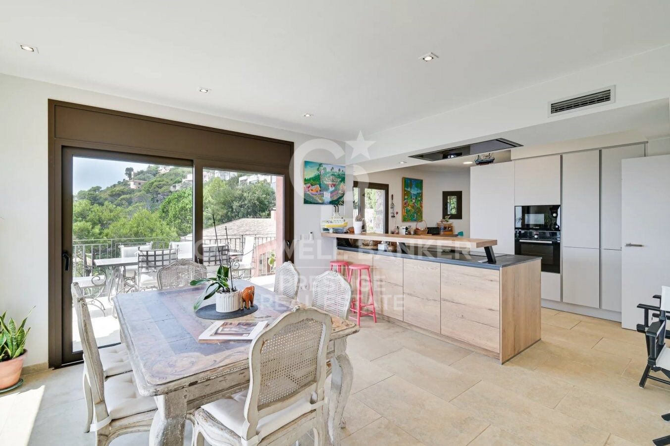 Luxury villa with panoramic sea views in Aiguablava