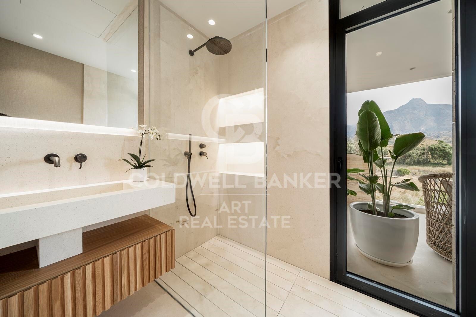 Luxury apartments and penthouses near Marbella's Golden Mile