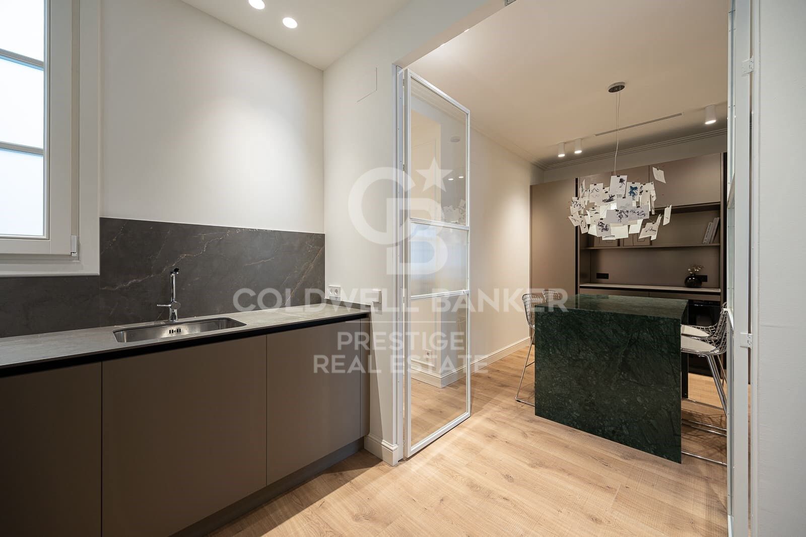 Renovated apartment in the Golden Square, Eixample Derecho