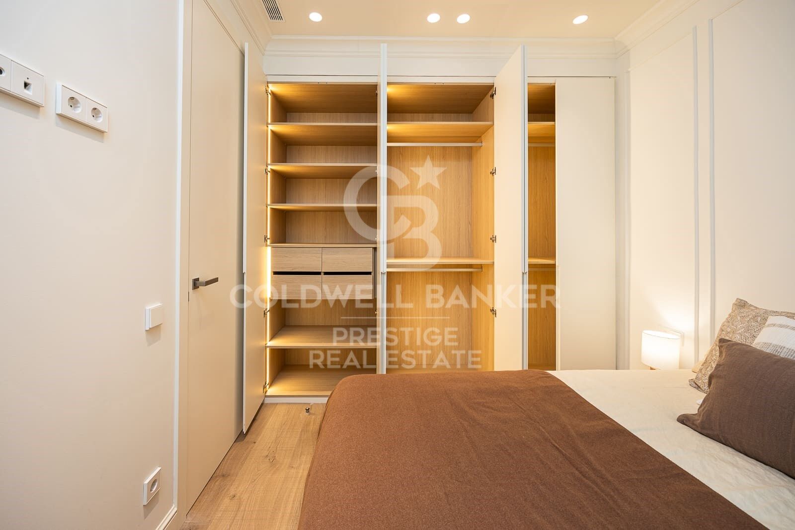 Renovated apartment in the Golden Square, Eixample Derecho