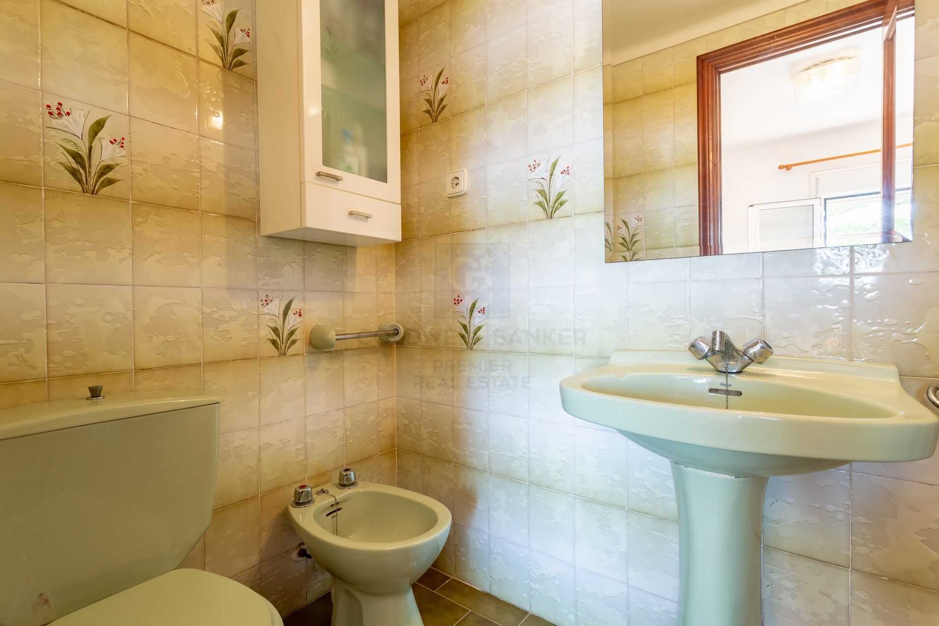 Frontline apartment with terrace in Vilafortuny