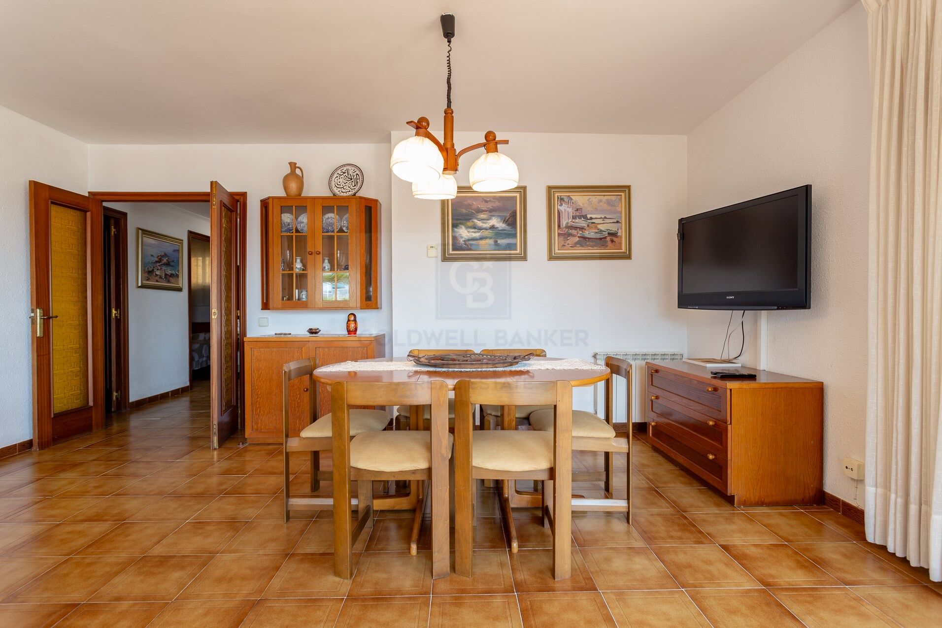 Frontline apartment with terrace in Vilafortuny