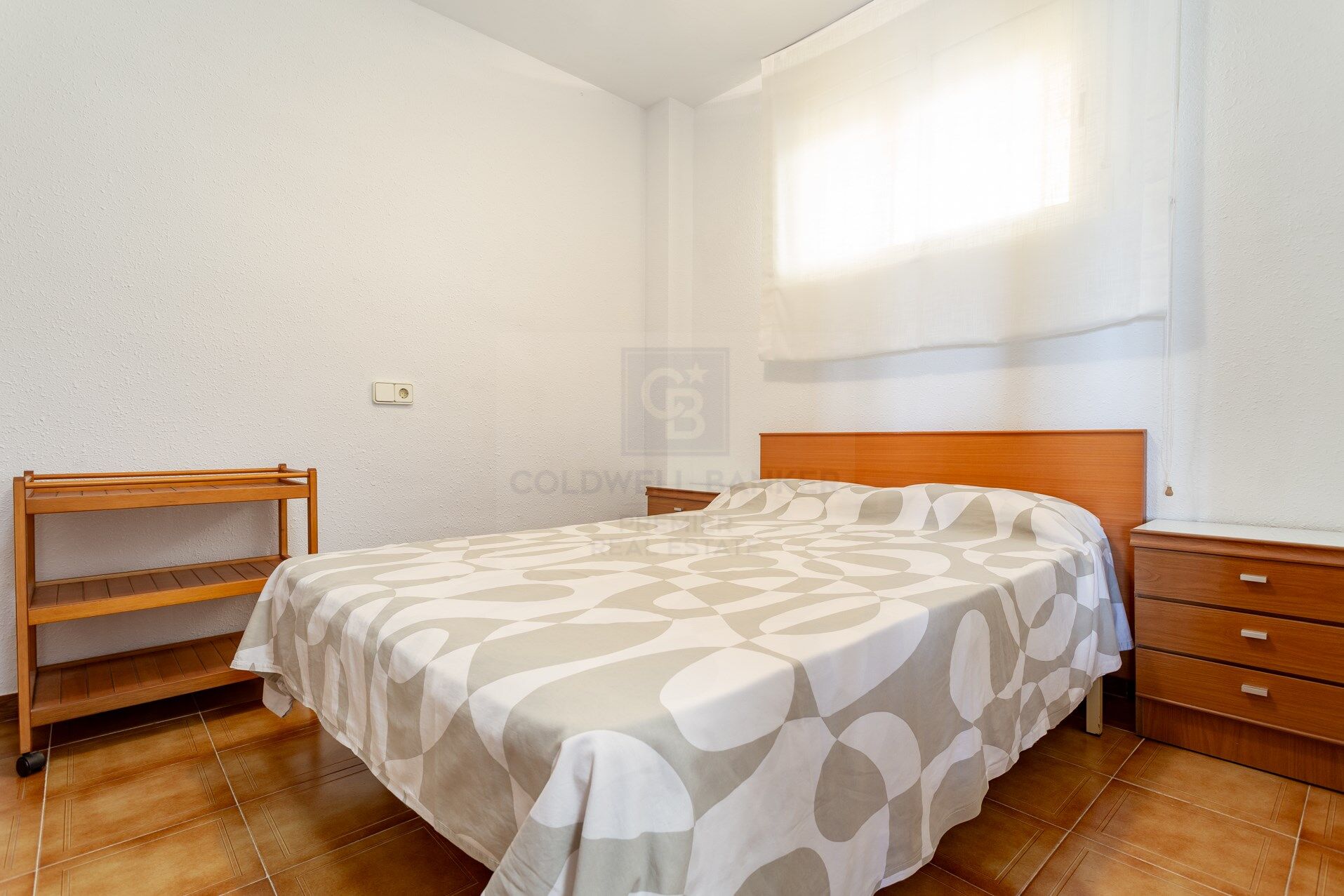 Frontline apartment with terrace in Vilafortuny