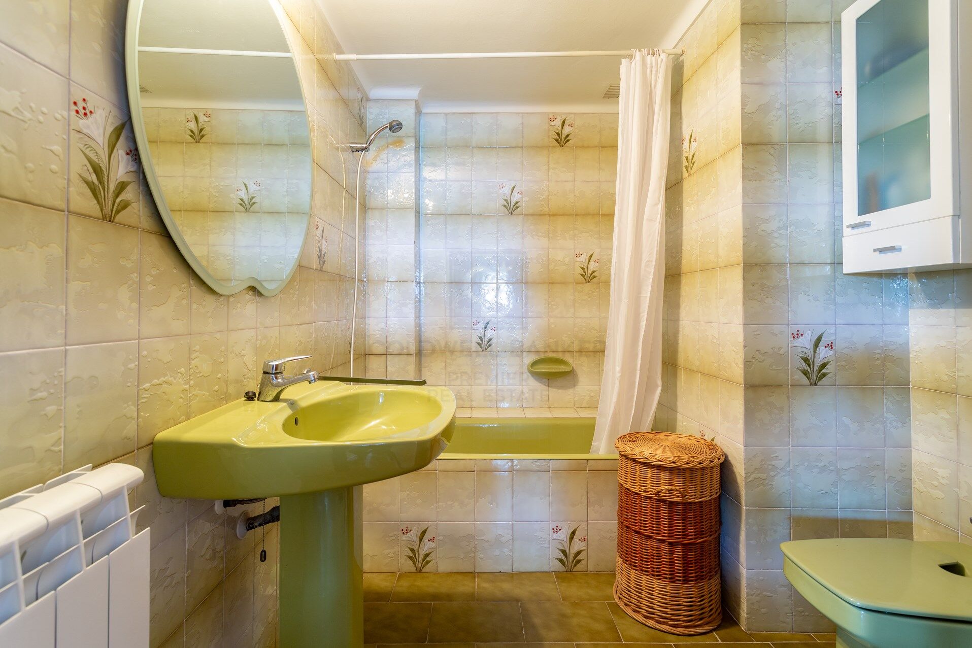 Frontline apartment with terrace in Vilafortuny