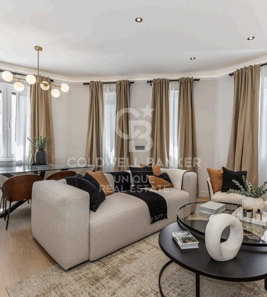 Elegance and Comfort with Terrace and Pool in Chamartín