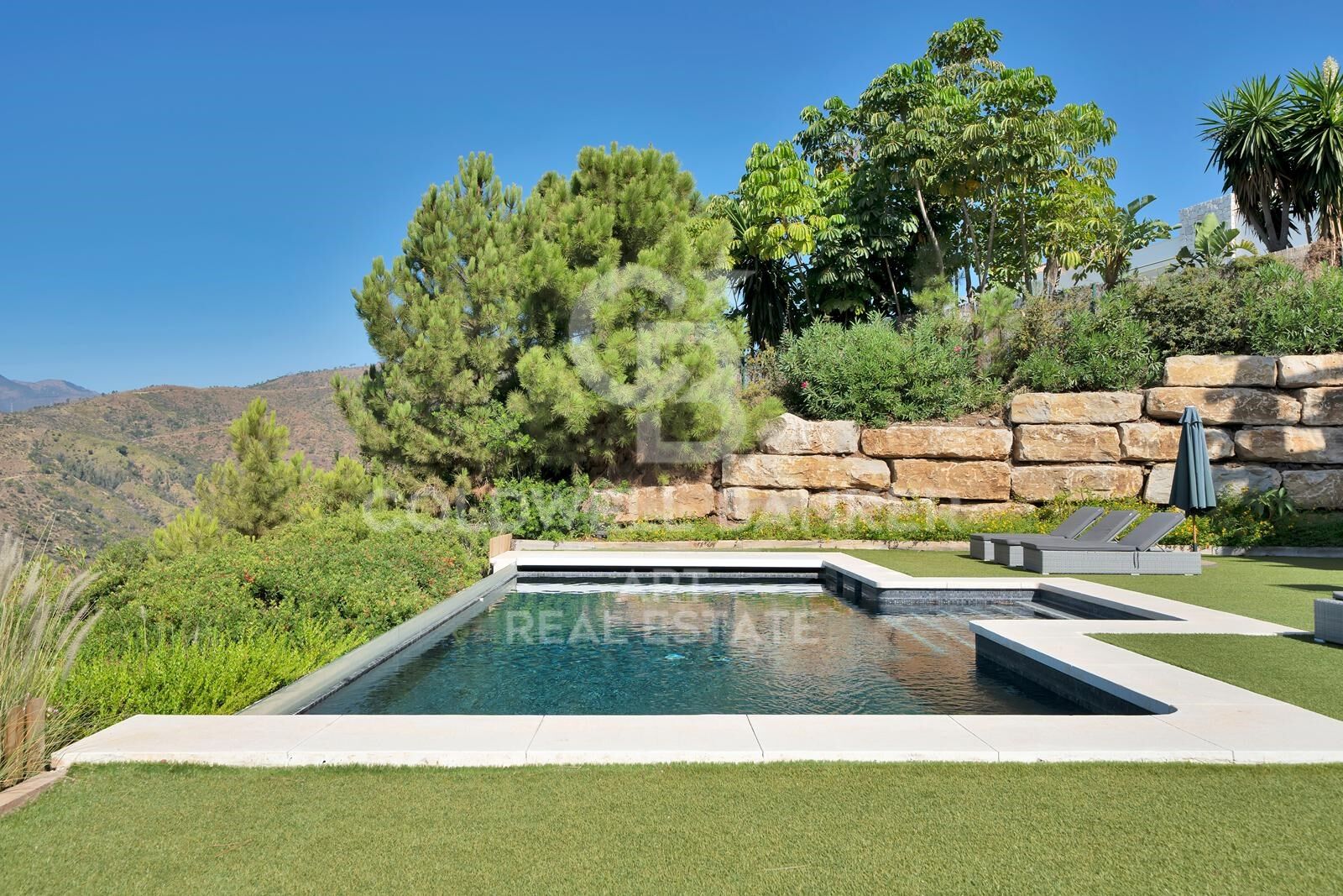 Elegante villa de 5 dormitorios con impresionantes vistas en Monte Mayor, Benahavís