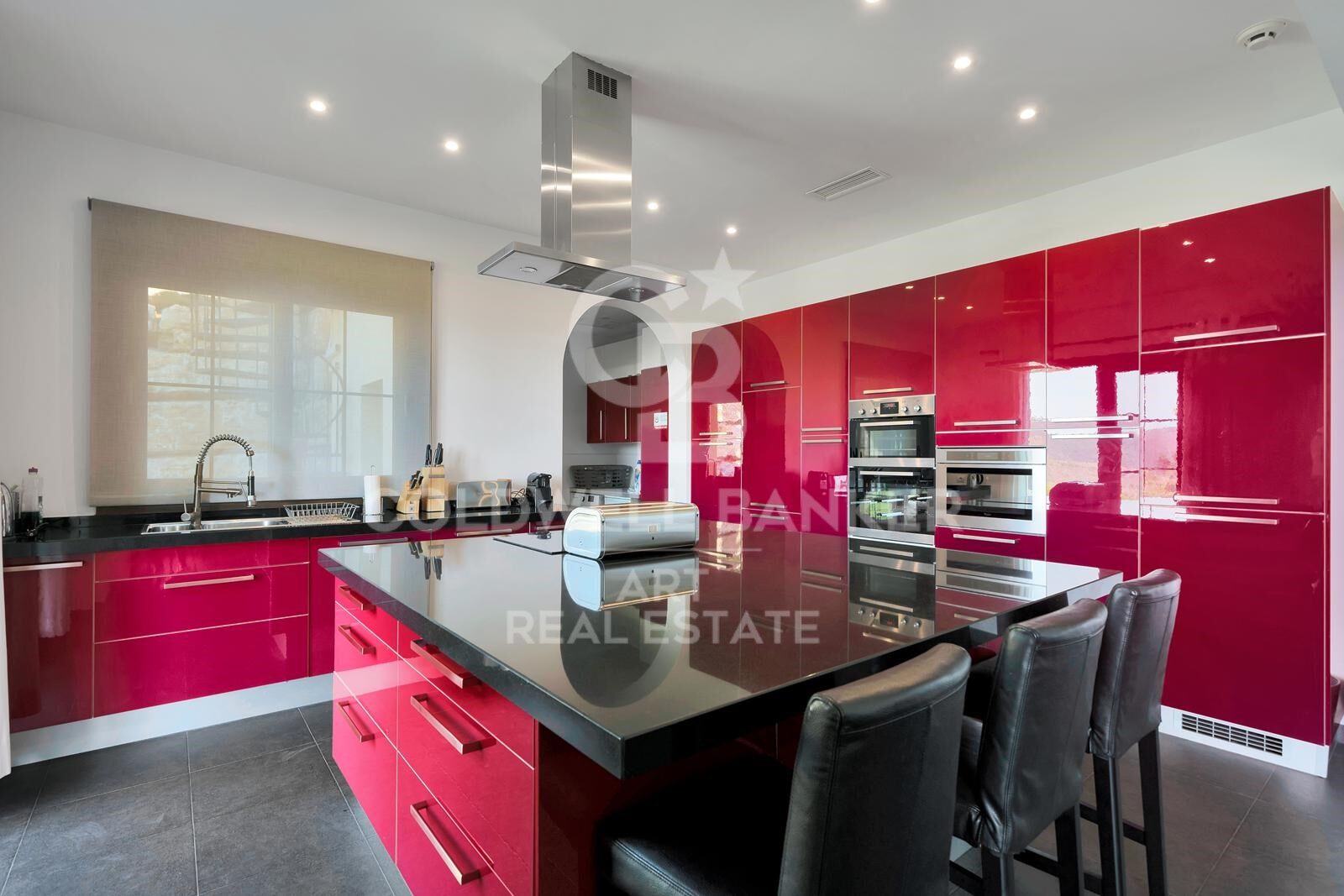 Elegante villa de 5 dormitorios con impresionantes vistas en Monte Mayor, Benahavís