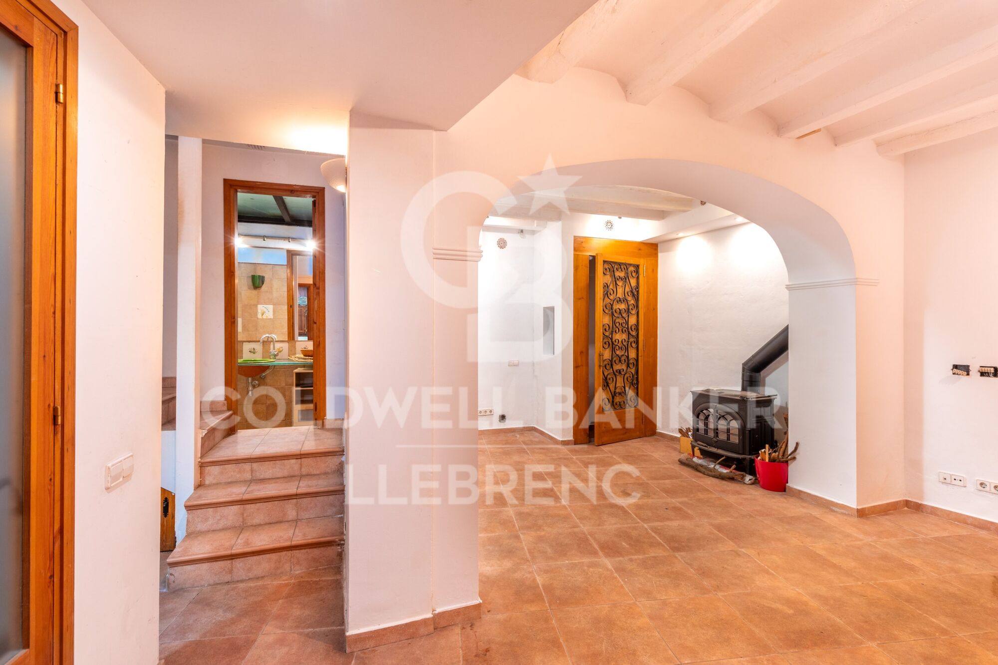 Charming Duplex to Update in the Heart of Vallvidrera