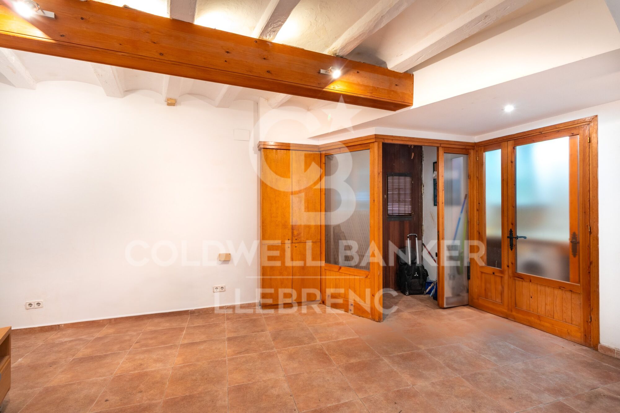 Charming Duplex to Update in the Heart of Vallvidrera
