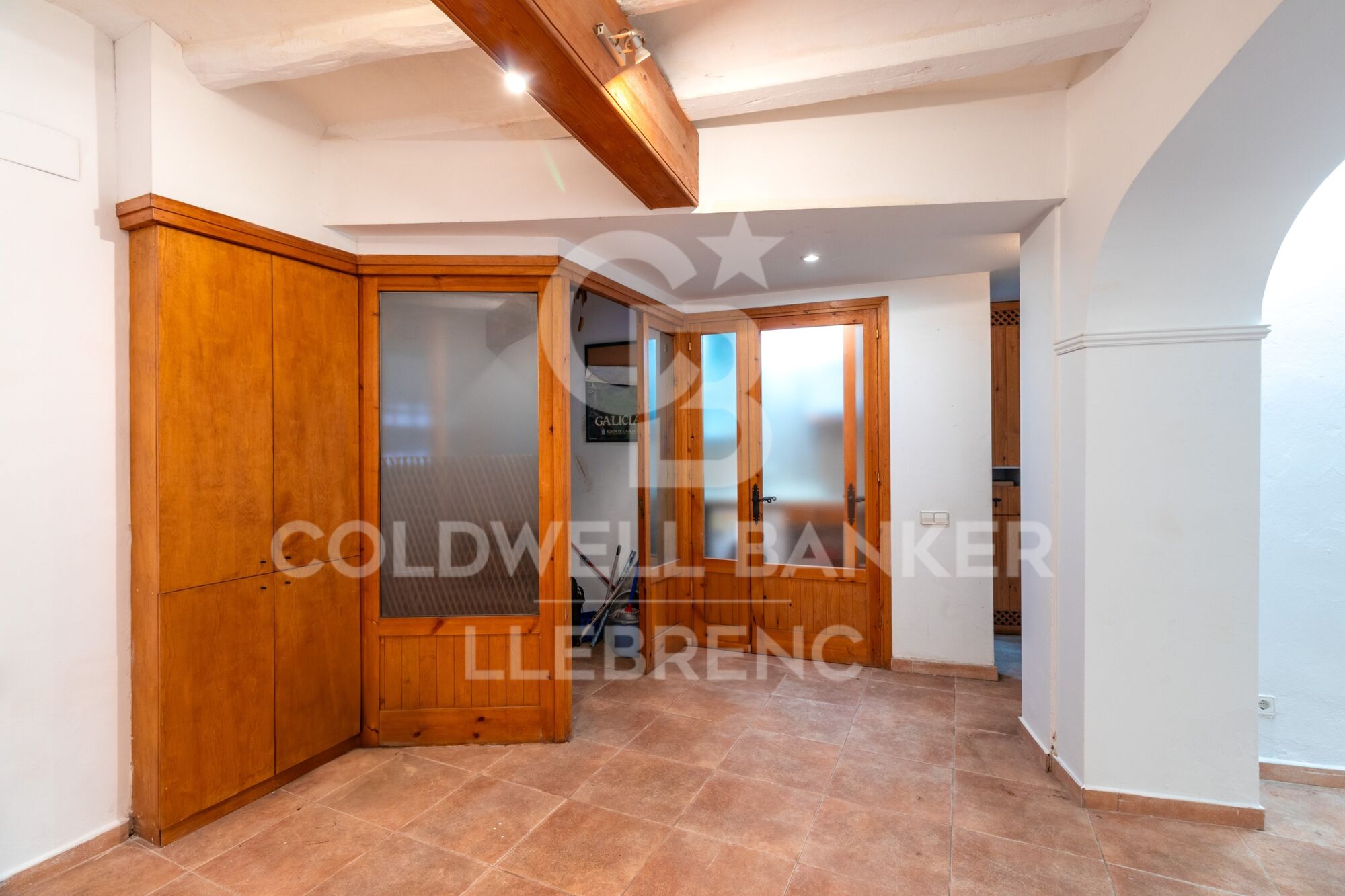 Charming Duplex to Update in the Heart of Vallvidrera
